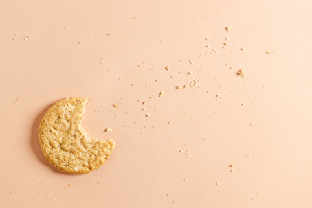 What Is Cookie Bite Hearing Loss? Signs, Causes & Hearing Aid Options - Image
